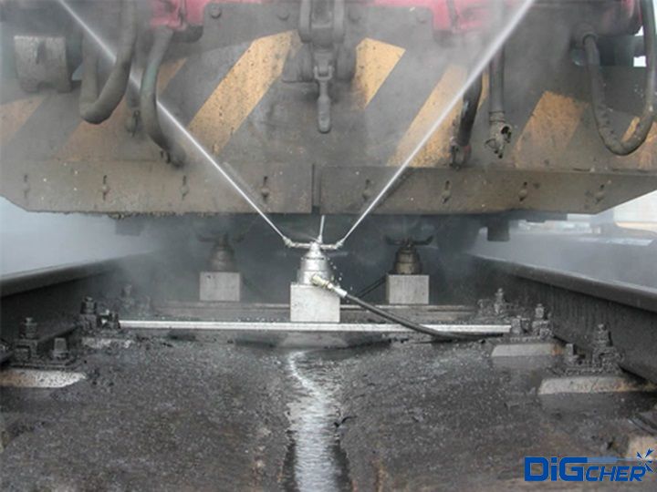 動(dòng)車(chē)組底盤(pán)除冰系統(tǒng)