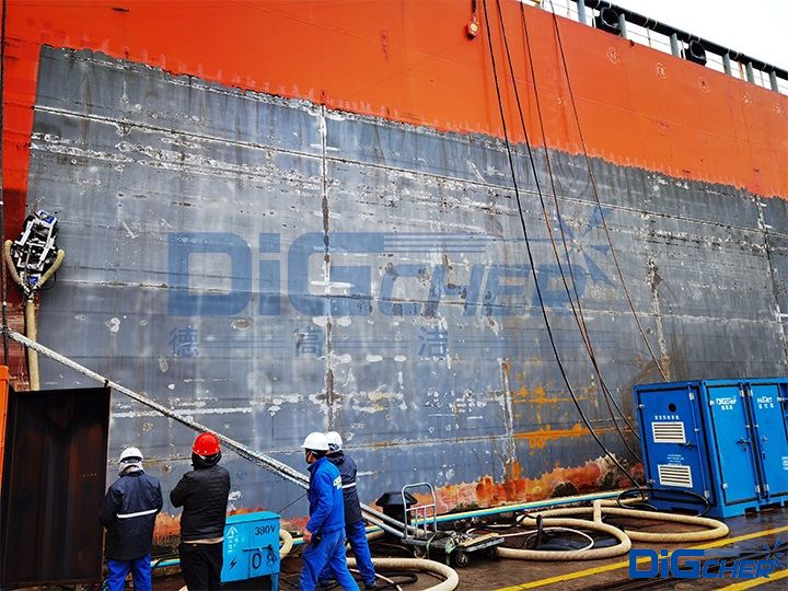 CR4D船舶除銹爬壁機器人作業